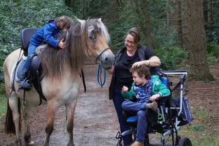 Samen bij het paard 