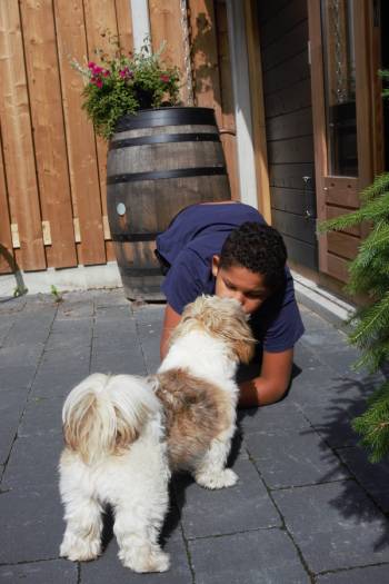 Marc met hond 1 impact gezin 350x525.jpg